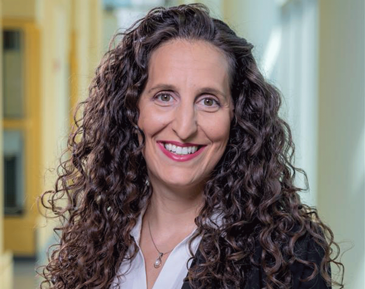 Headshot of Dr. Maya Haasz